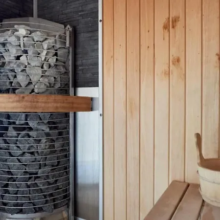 Bell Marina & Spa Cu Piscina Interioara Incalzita Sauna Jacuzzi Gym Apartman Năvodari