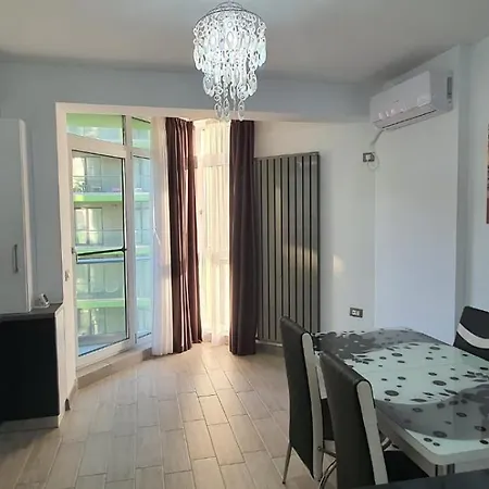 Bell Marina & Spa Cu Piscina Interioara Incalzita Sauna Jacuzzi Gym *