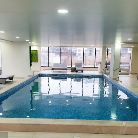 Bell Marina & Cu Piscina Interioara Incalzita Sauna Jacuzzi Gym Apartment