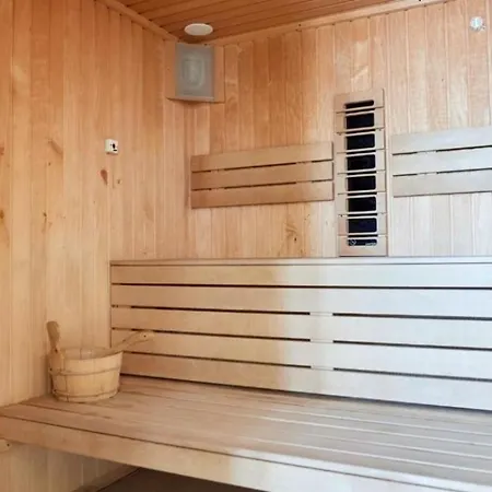 Apartment Bell Marina & Cu Piscina Interioara Incalzita Sauna Jacuzzi Gym